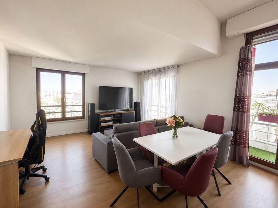 Lejlighed i Issy-les-Moulineaux, Hauts-de-Seine - foto 1