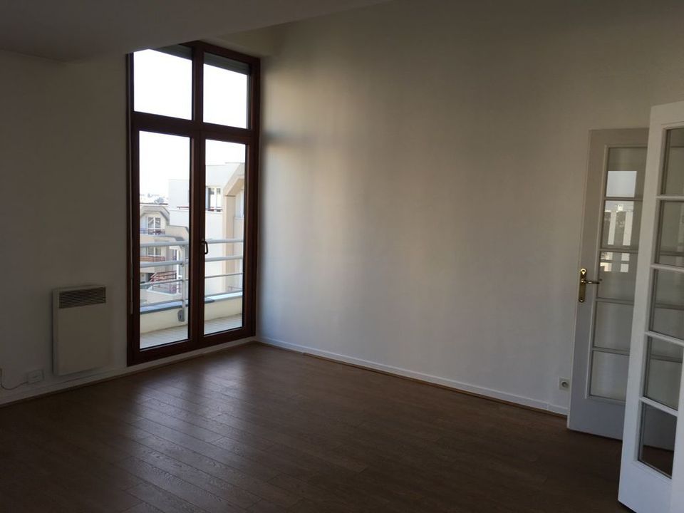 Lejlighed i Issy-les-Moulineaux, Hauts-de-Seine - foto 2