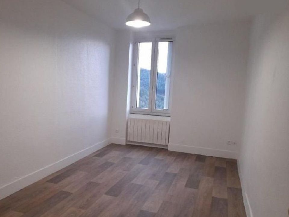 Studio in Saint-Etienne, Loire - photo 3