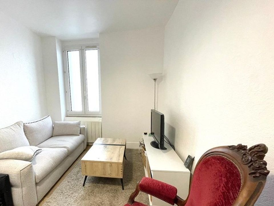 Studio in Saint-Etienne, Loire - photo 4