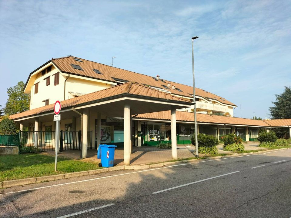 Apartamento en Mesero, Milan - foto 2