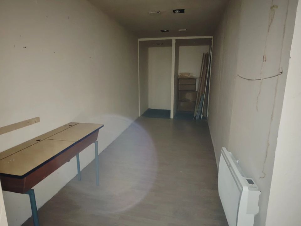 Commercial property in Saumur, Maine-et-Loire - photo 3