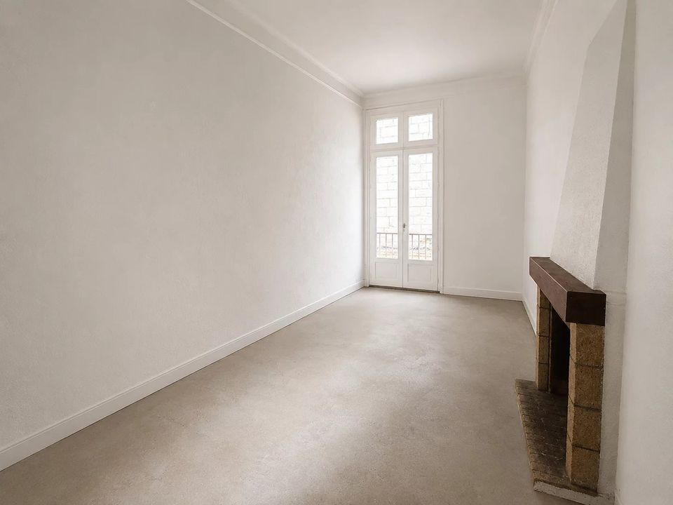 Commercial property in Saumur, Maine-et-Loire - photo 4