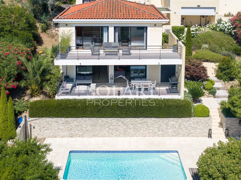 Villa i Mandelieu-la-Napoule, Alpes-Maritimes - foto 1