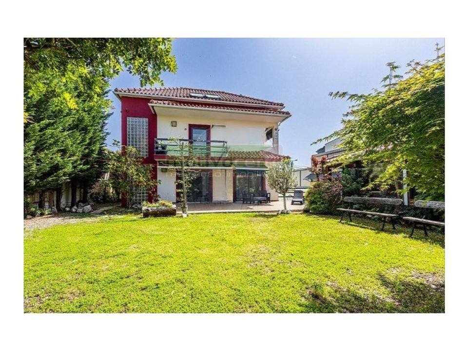 Haus in Belas, Lisbon - Foto 1
