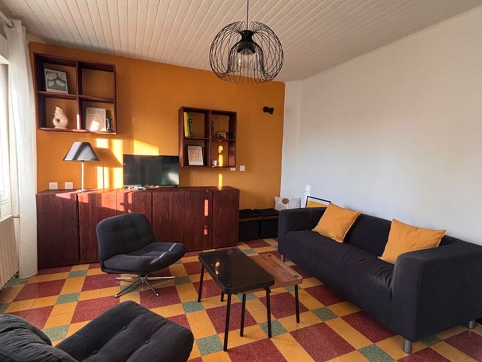 Apartment in Nimes, Gard - photo 3