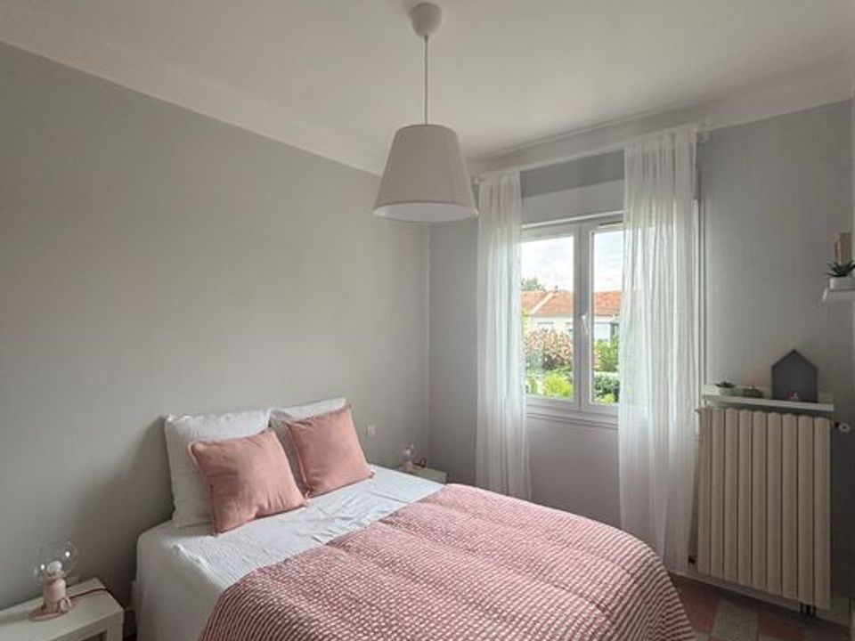 Apartment in Nimes, Gard - photo 5