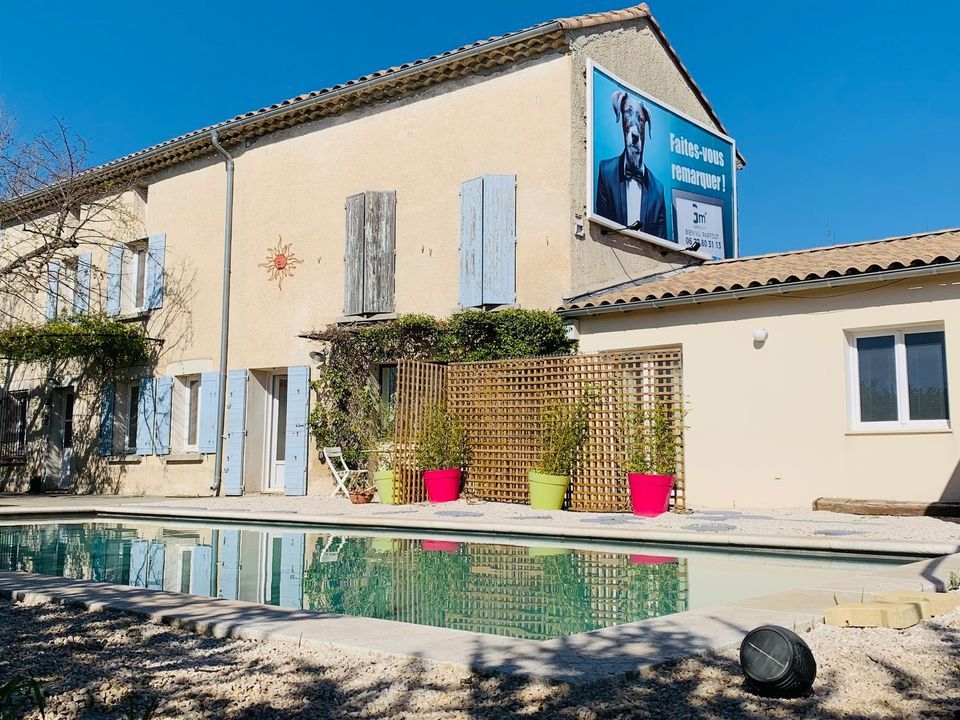 Villa in Le Pontet, Vaucluse - photo 2