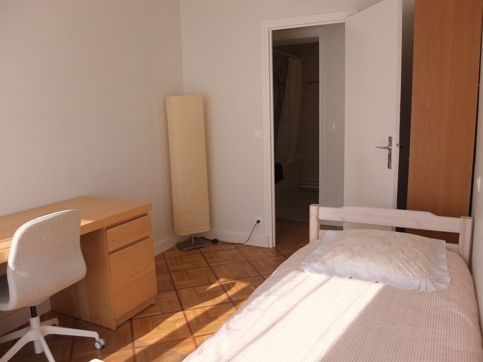 Apartment in Versailles, Yvelines - photo 2