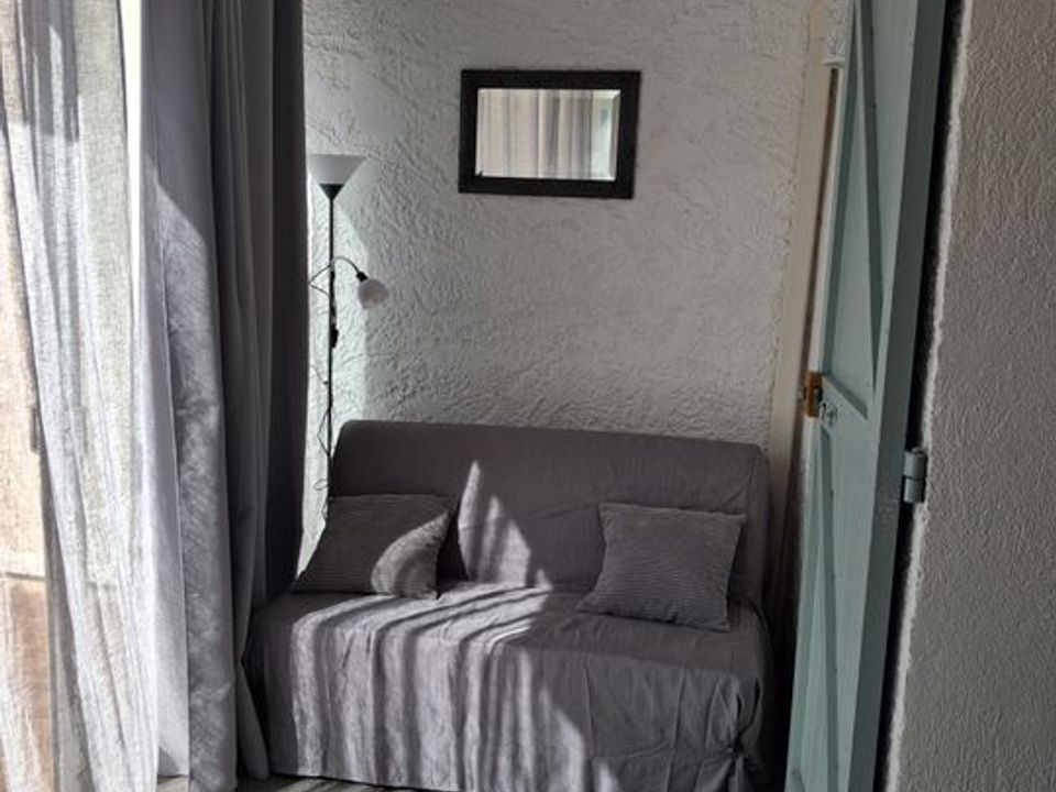 Studio in La Ciotat, Bouches-du-Rhone - photo 3