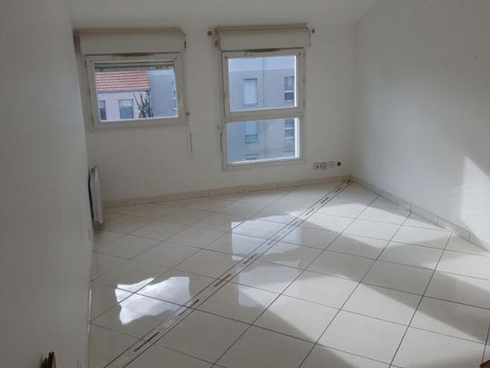 Apartamento en Montfermeil, Seine-Saint-Denis - foto 1