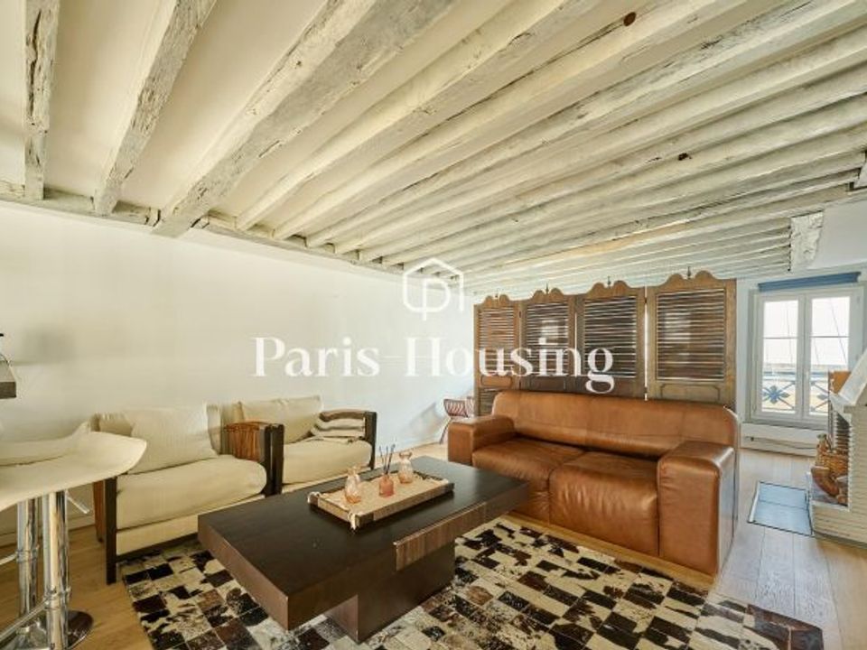 Apartment in Paris, Paris - photo 1