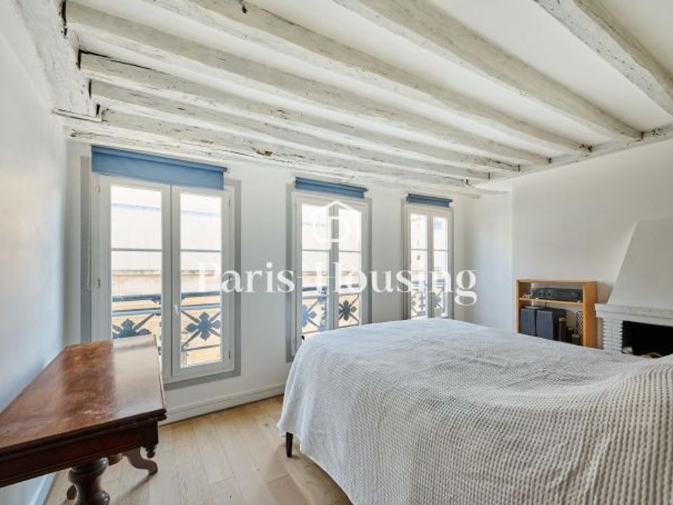 Apartment in Paris, Paris - photo 4