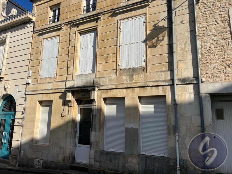 Villa em Saint-Maixent-l'Ecole, Deux-Sevres - foto 1