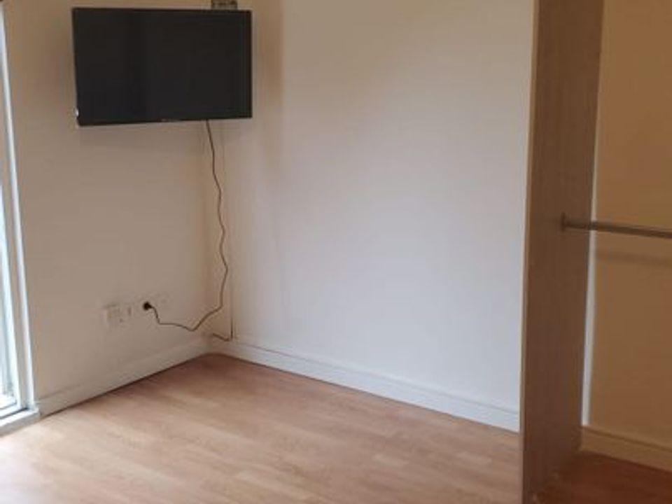 Studio in Pontoise, Val-d'Oise - photo 4