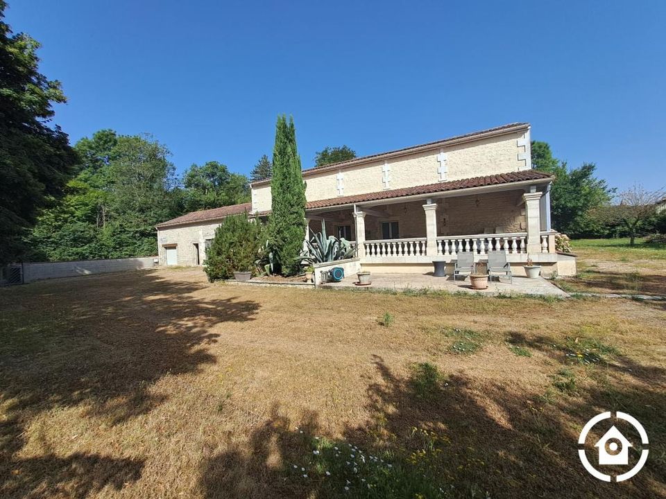 Villa em Sainte-Severe, Charente - foto 5