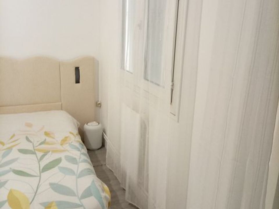 Studio in Pontoise, Val-d'Oise - photo 1