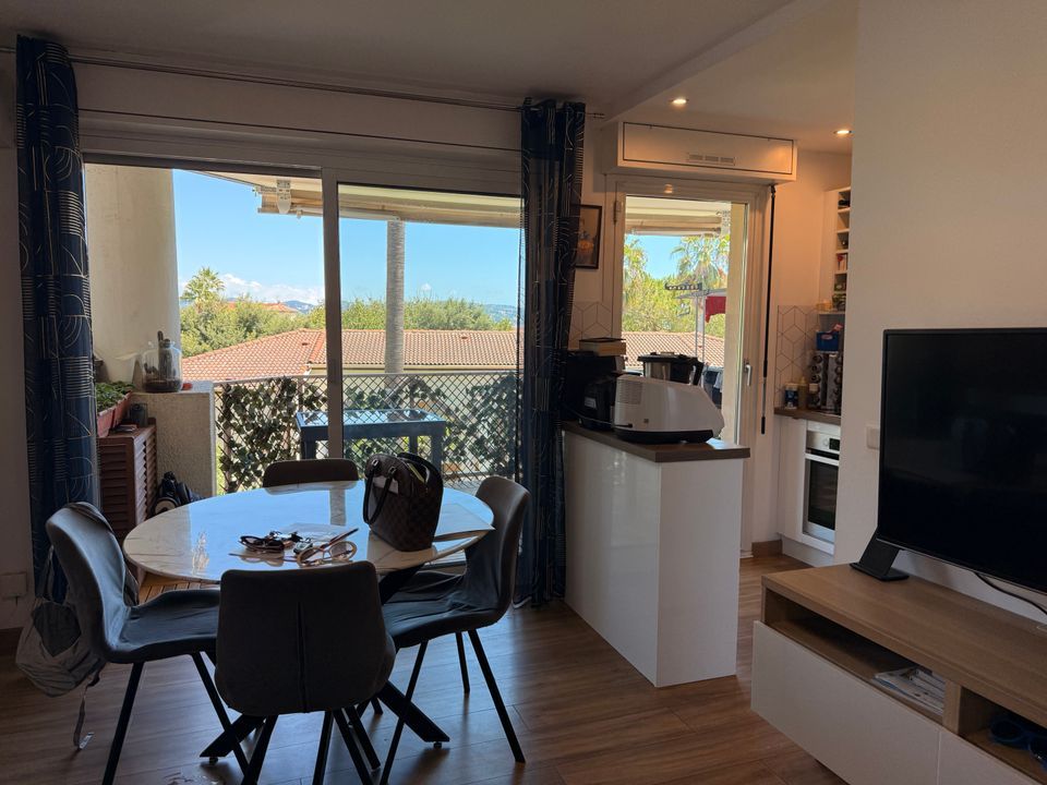 Lejlighed i Mandelieu-la-Napoule, Alpes-Maritimes - foto 1