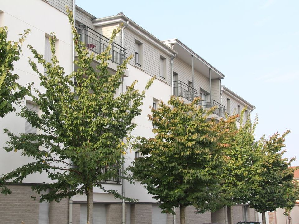 Apartment in Reims, Marne - photo 2