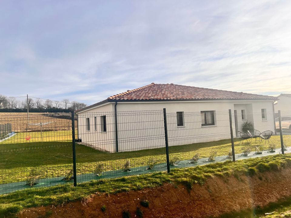 Villa in Castres, Tarn - photo 3