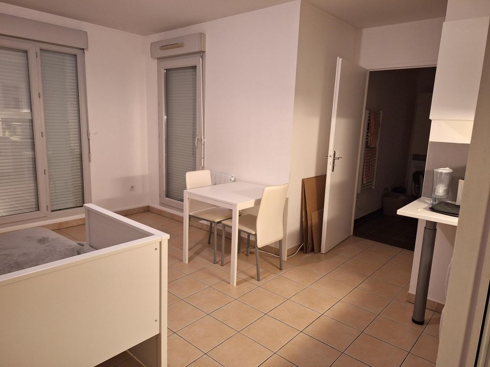 Studio i Décines-Charpieu, Rhone - bilde 1