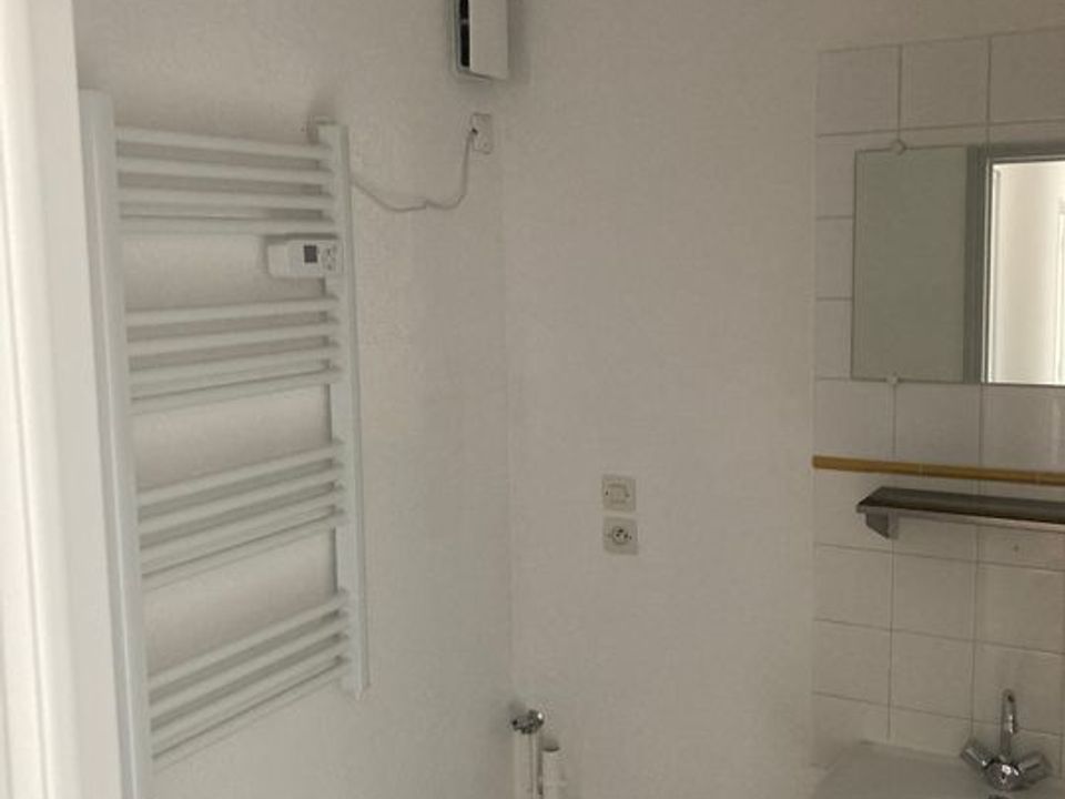 Apartment in Riorges, Loire - photo 2