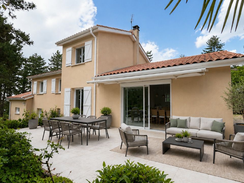 Villa in Salvizinet, Loire - foto 3