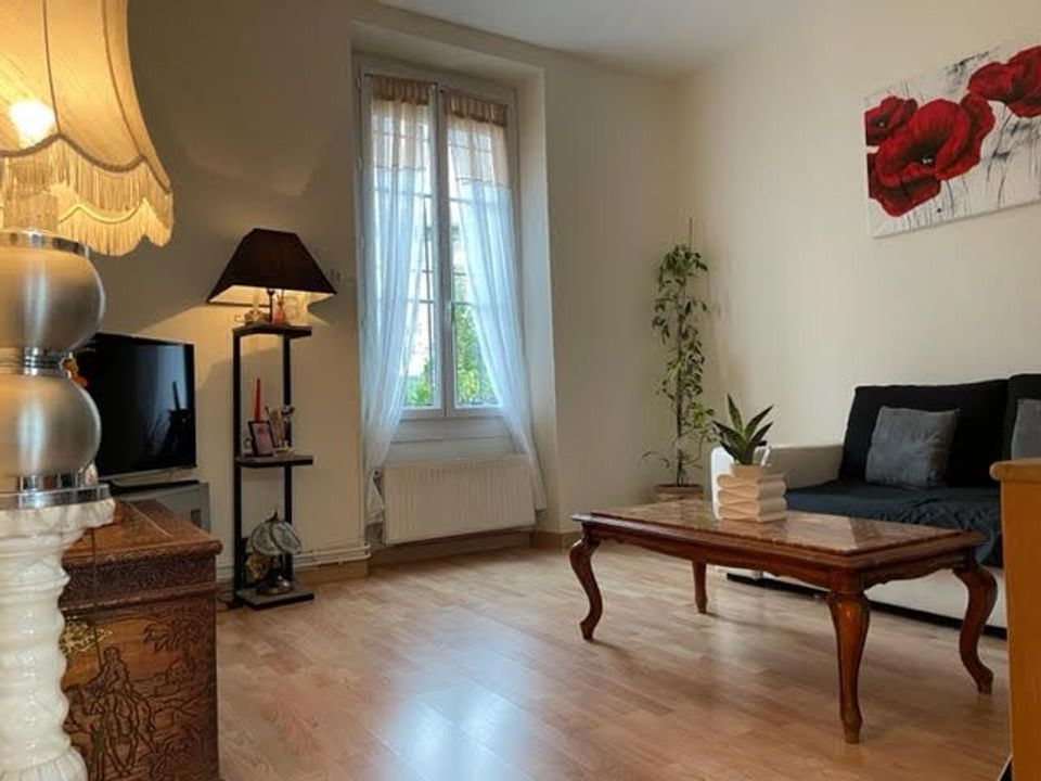 Lägenhet i Corbeil-Essonnes, Essonne - foto 1