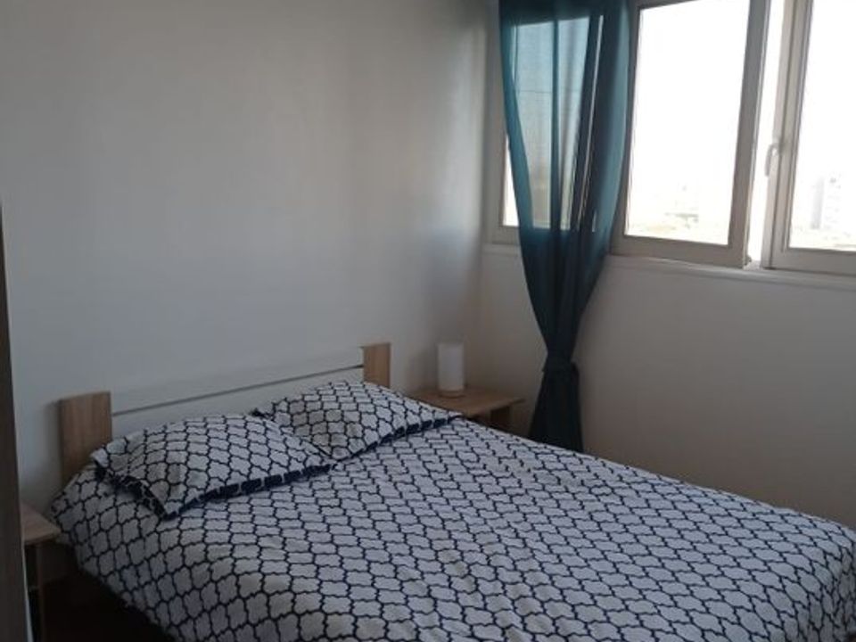 Apartment in Montargis, Loiret - photo 4