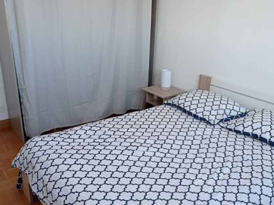 Apartment in Montargis, Loiret - photo 5