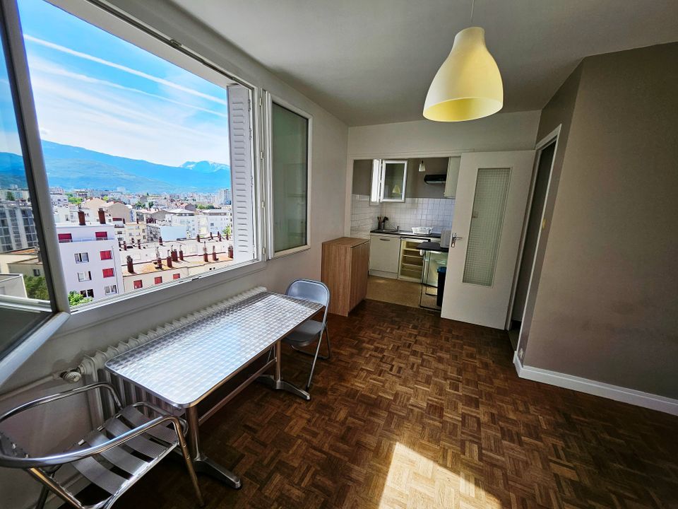 Studio in Grenoble, Isere - photo 1