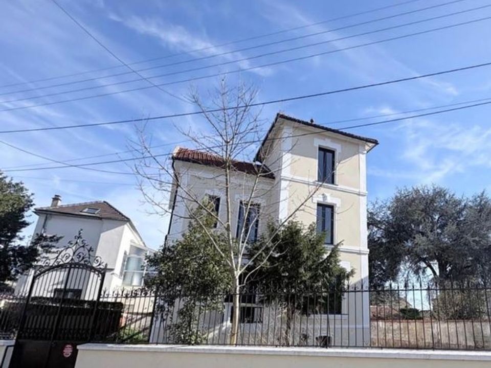 Villa i Gagny, Seine-Saint-Denis - foto 2