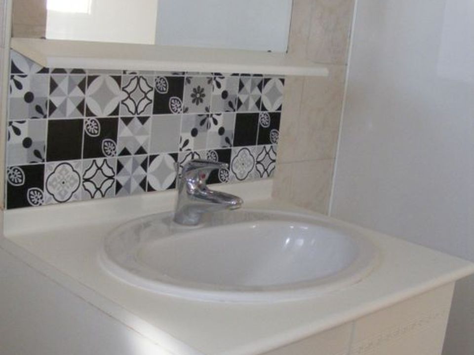 Apartment in Saïx, Tarn - photo 4