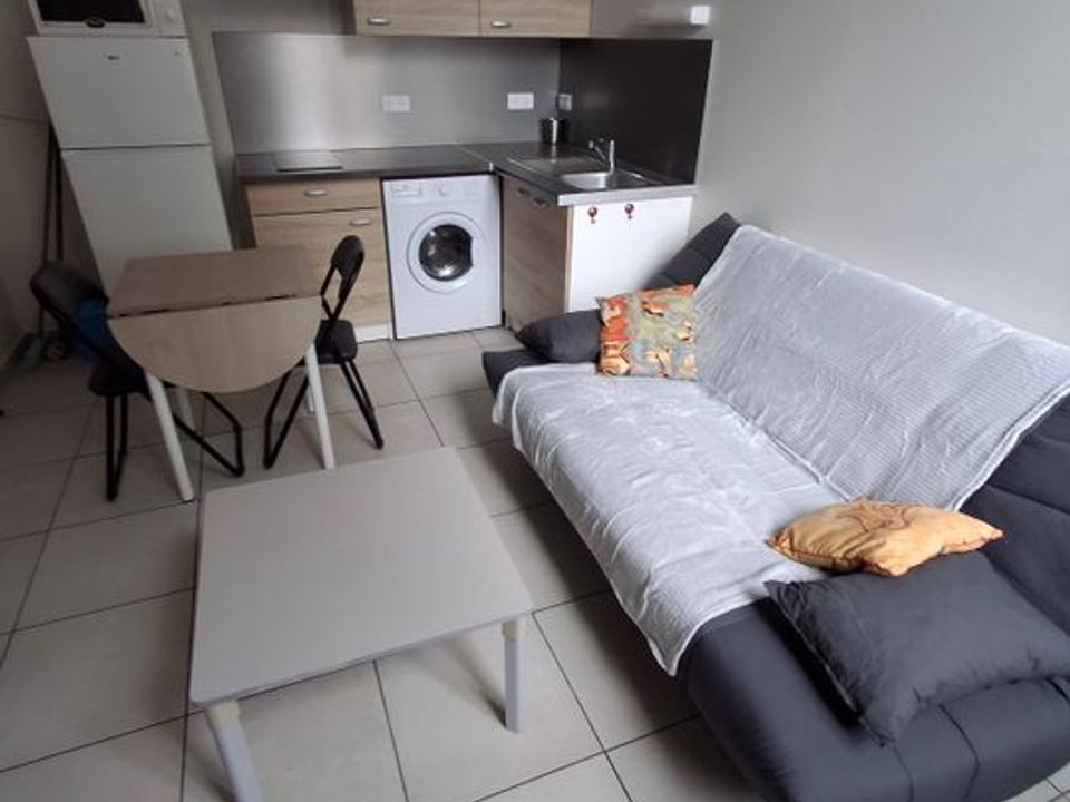 Apartment in Castres, Tarn - photo 1