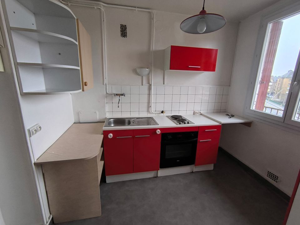 Apartment in Charleville-Mézières, Ardennes - photo 4