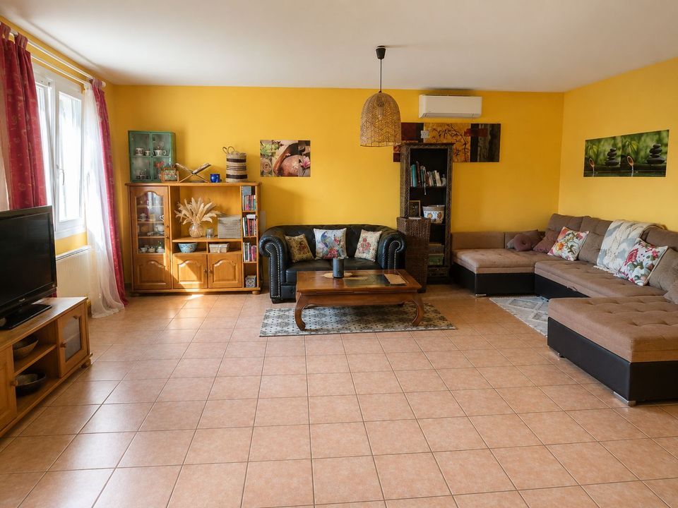 Villa in Saint-Maurice-de-Beynost, Ain - photo 5