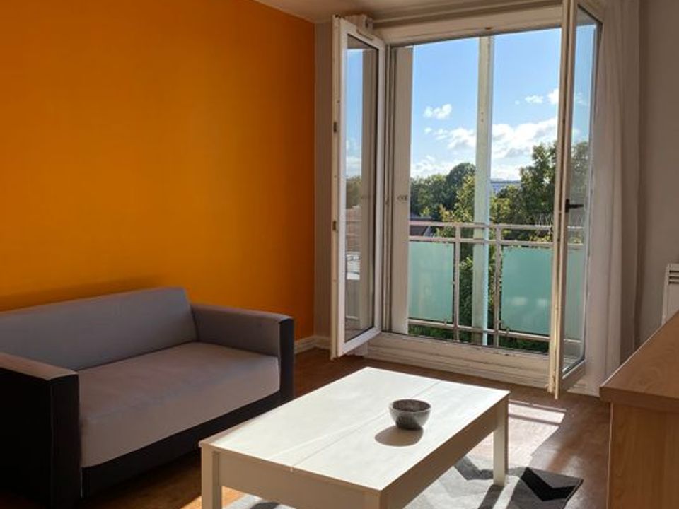 Apartment in Troyes, Aube - photo 1