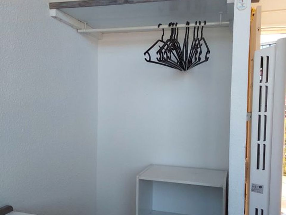 Studio in Nimes, Gard - photo 4