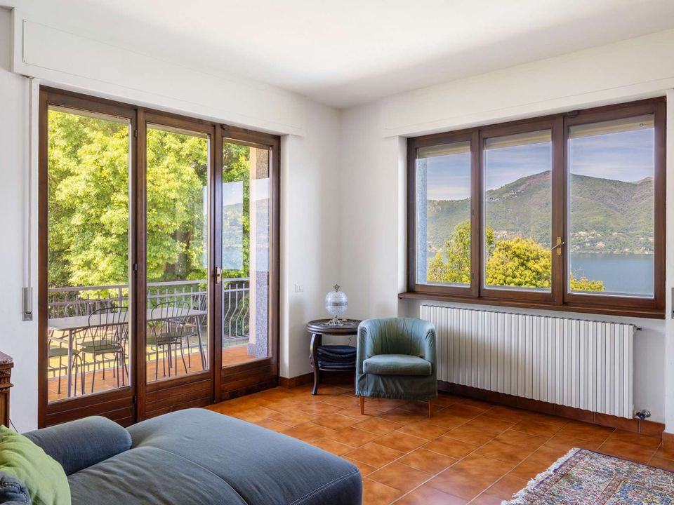 Villa i Porto Valtravaglia, Varese - foto 3