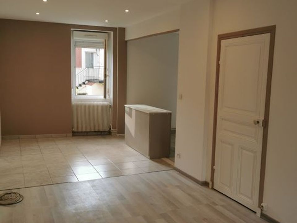 Apartment in Le Creusot, Saone-et-Loire - photo 4