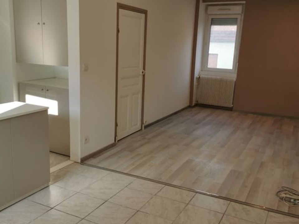 Apartment in Le Creusot, Saone-et-Loire - photo 5