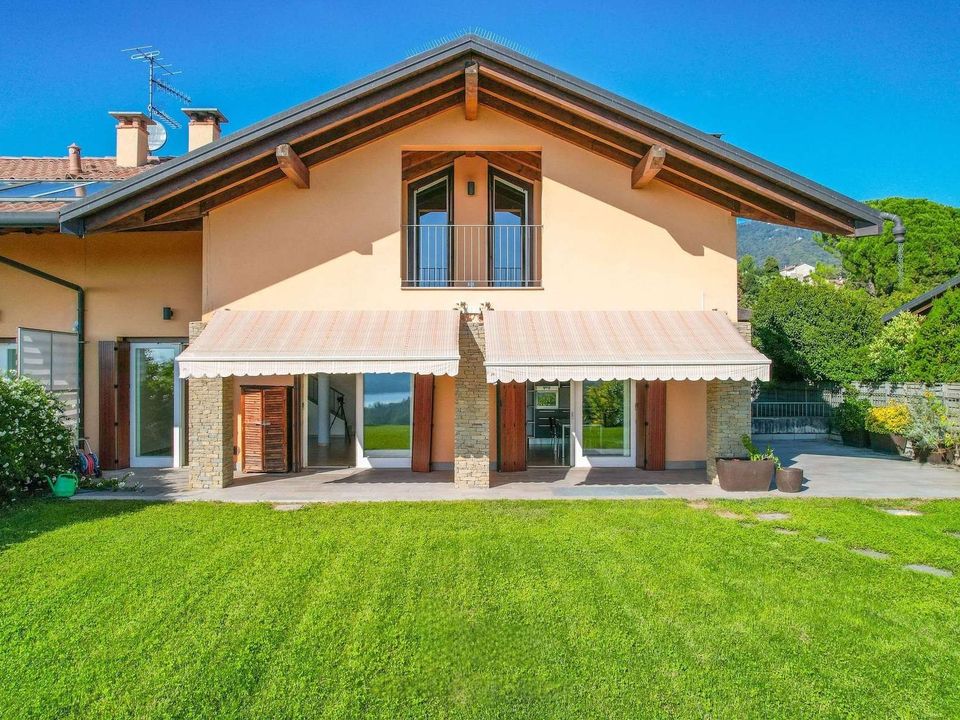 Villa i Barasso, Varese - foto 1