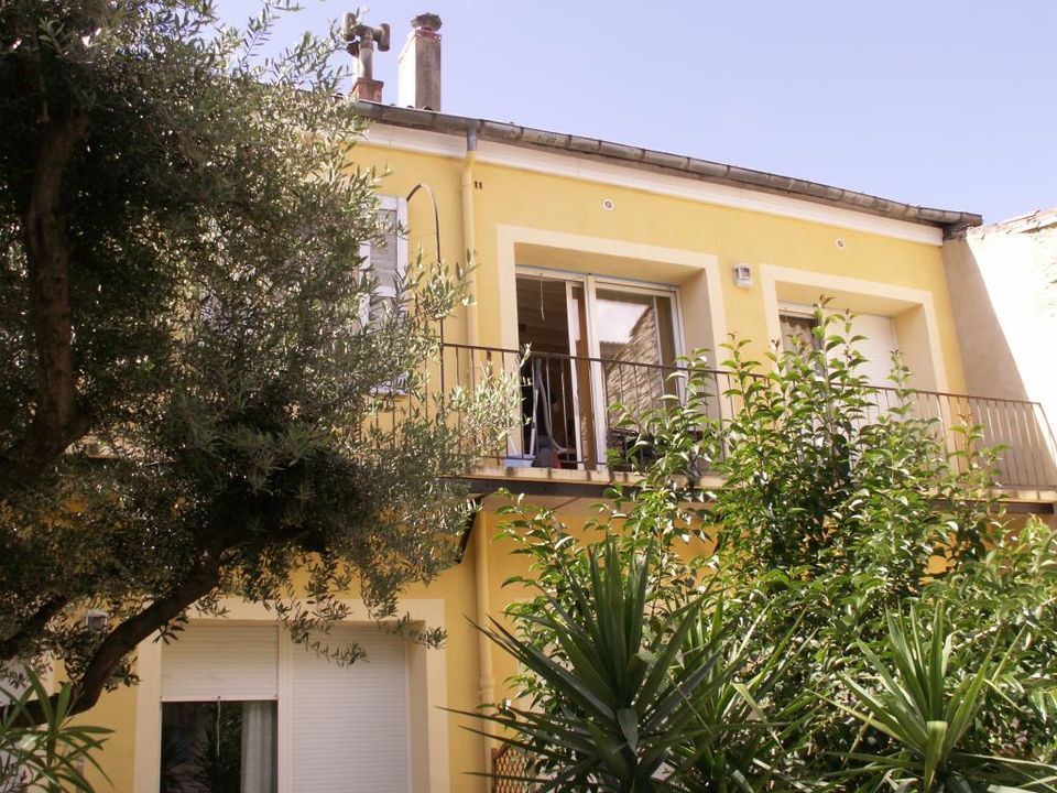 Apartment in Nimes, Gard - photo 1