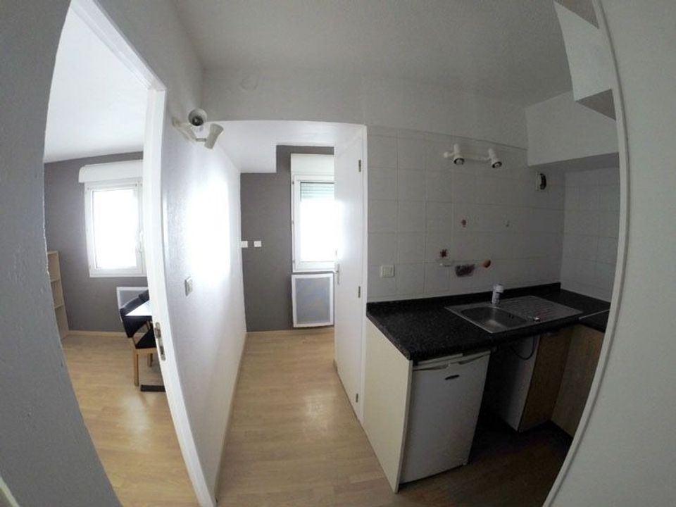 Studio in Grenoble, Isere - photo 1