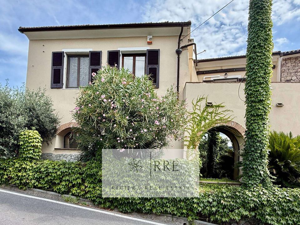Villa en Savona, Savona - foto 1