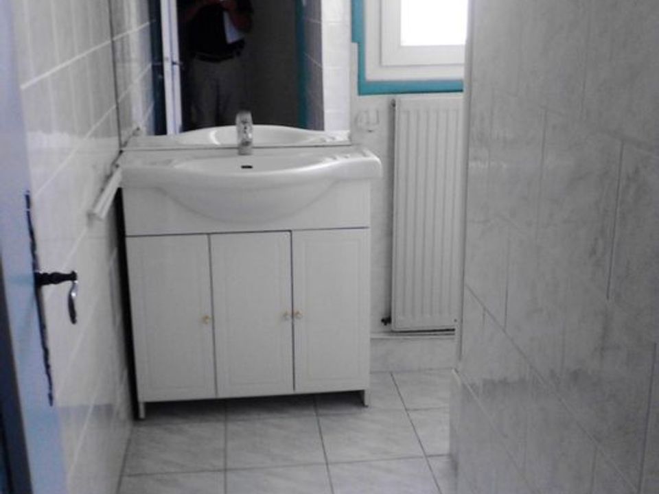 Apartment in Roanne, Loire - photo 3