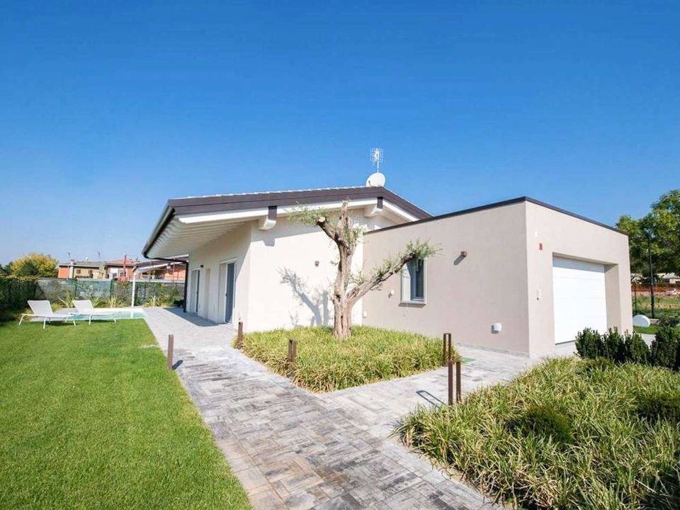 Villa i Castelnuovo del Garda, Verona - bilde 1