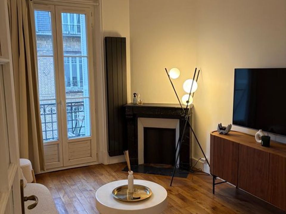 Apartment in Meudon, Hauts-de-Seine - photo 2