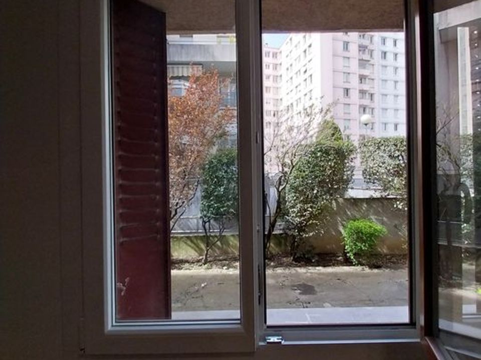 Apartment in Grenoble, Isere - photo 4