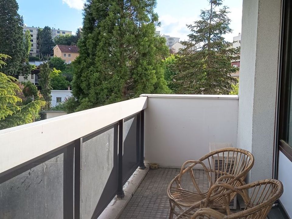 Studio in Saint-Etienne, Loire - photo 1
